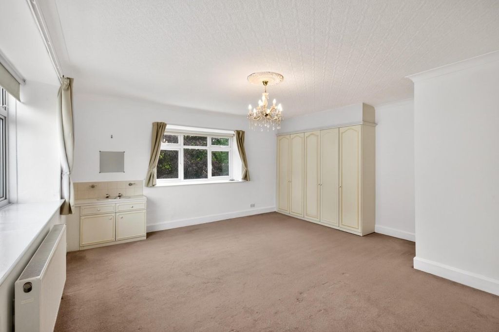 Additional image 13 of 3 bed flat for saleVictoria Road, Harrogate HG2