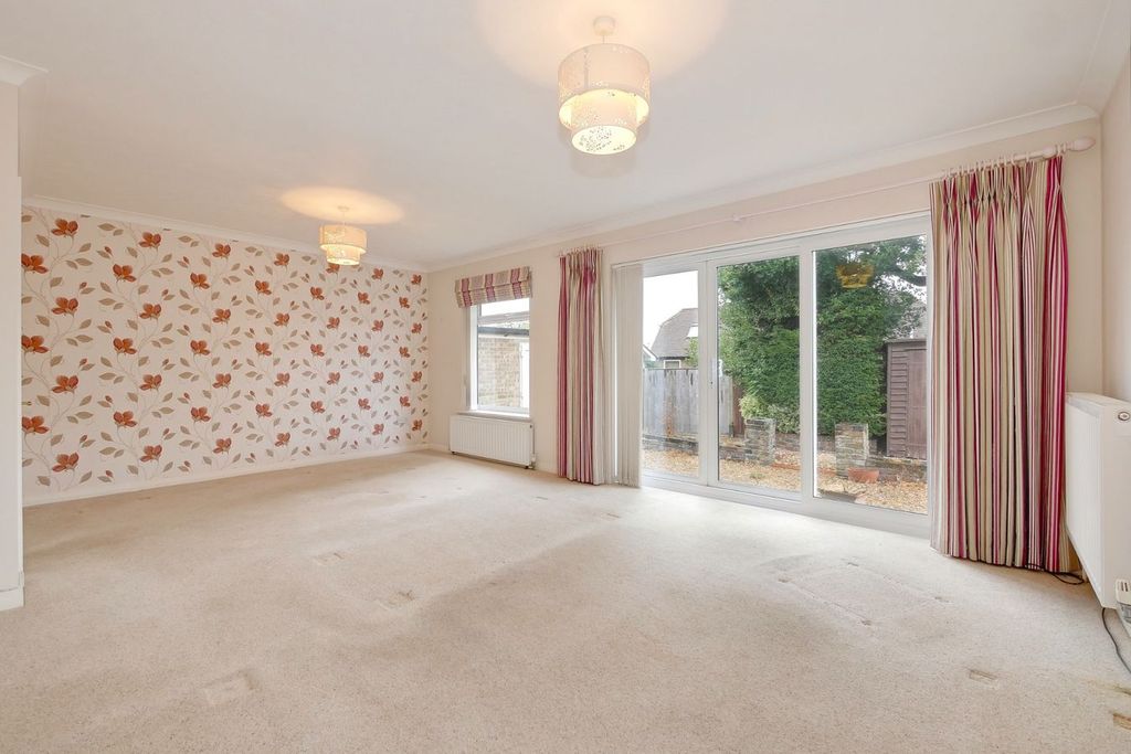 Property photo 2 of 35
