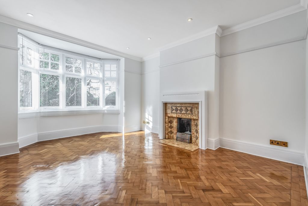 Property photo 1 of 6 447782 (2)