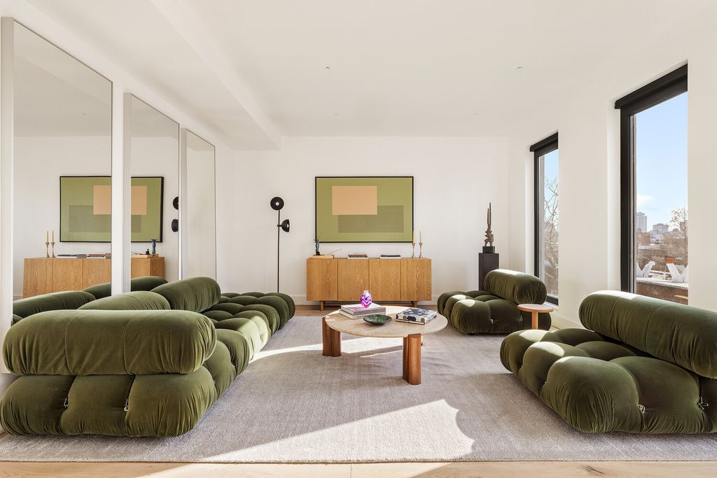 Property photo 3 of 23