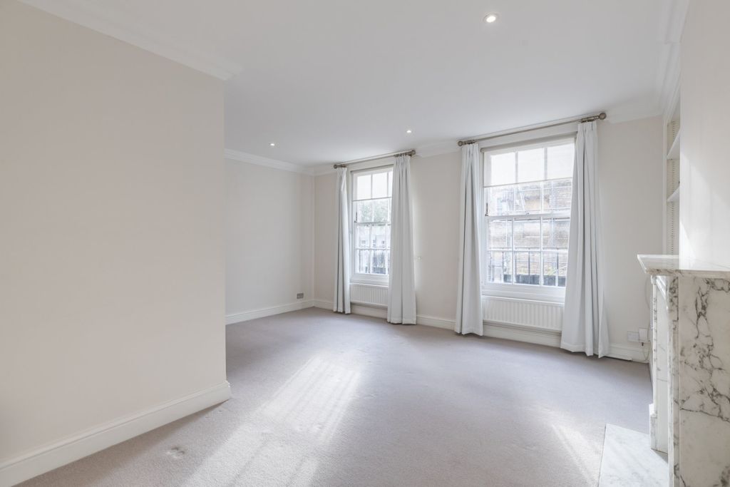 Property photo 3 of 30 Picture No. 05