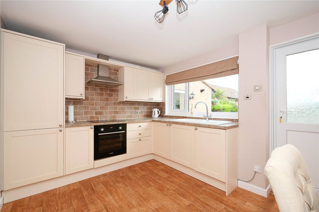 Property photo 3 of 18 Picture No. 04