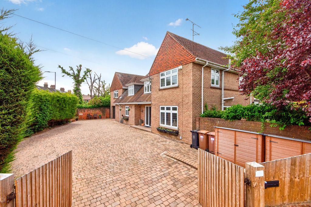 Property photo 1 of 29 Pbox-Img.Jpg