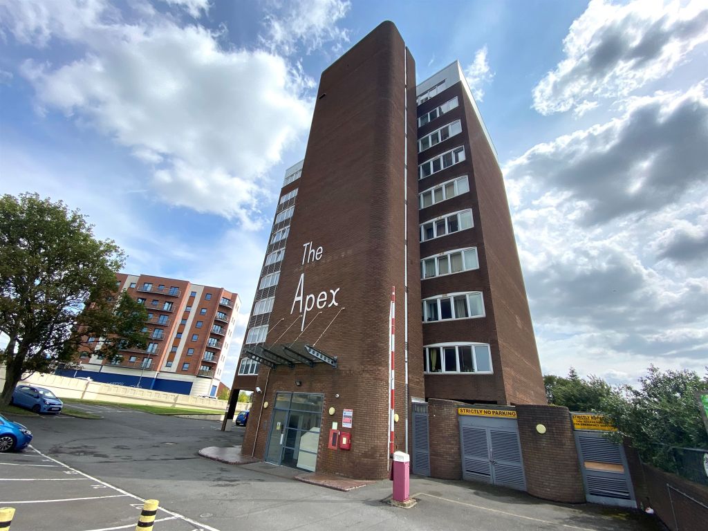 Property photo 1 of 9