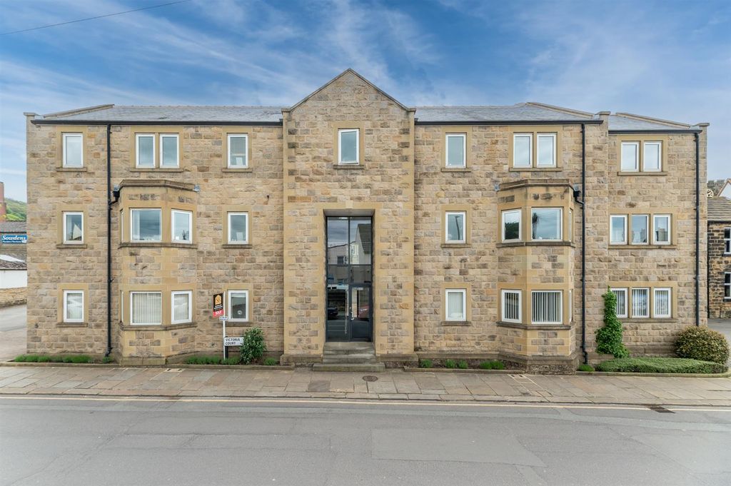 Property photo 1 of 13 Victoria Court