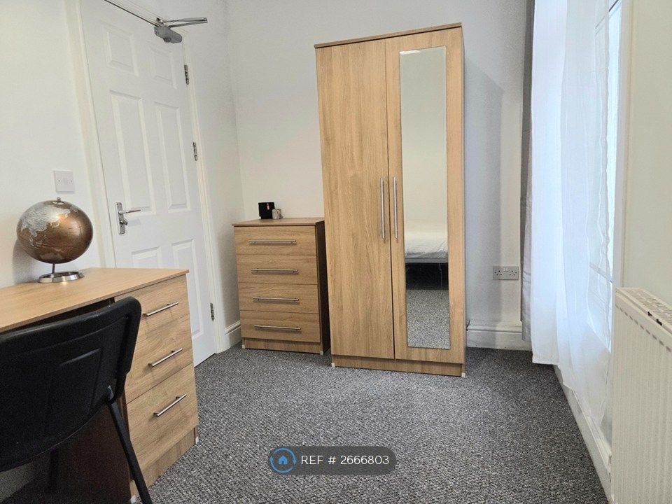 Property photo 3 of 7 Immaculate Double Room