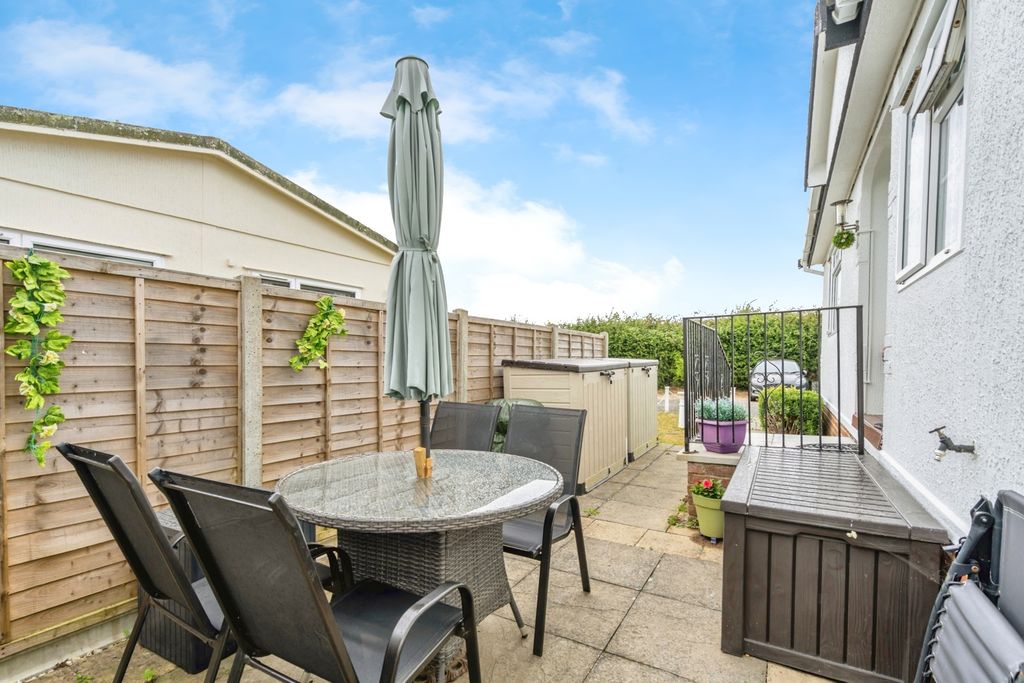 Property photo 2 of 16 Photo