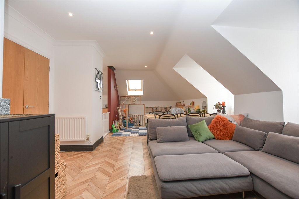 Property photo 2 of 12 Picture No. 09