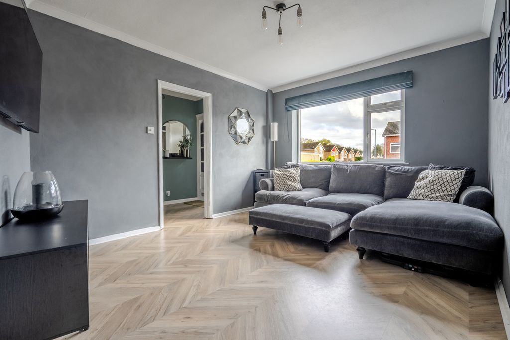 Property photo 3 of 25