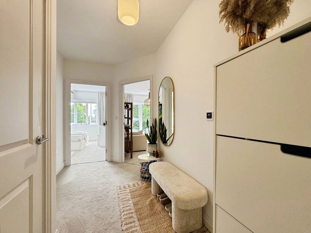 Property photo 2 of 16 Pbox-Img.Jpg