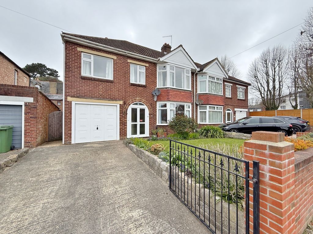 Property photo 1 of 29