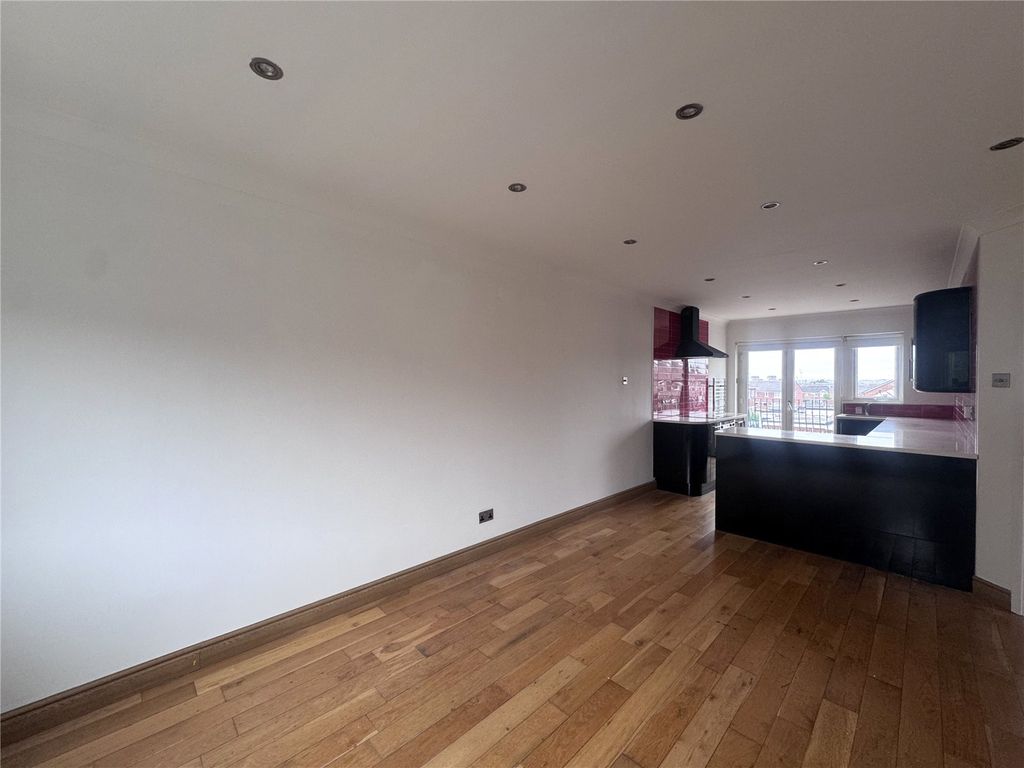 Property photo 2 of 7 Picture No. 09