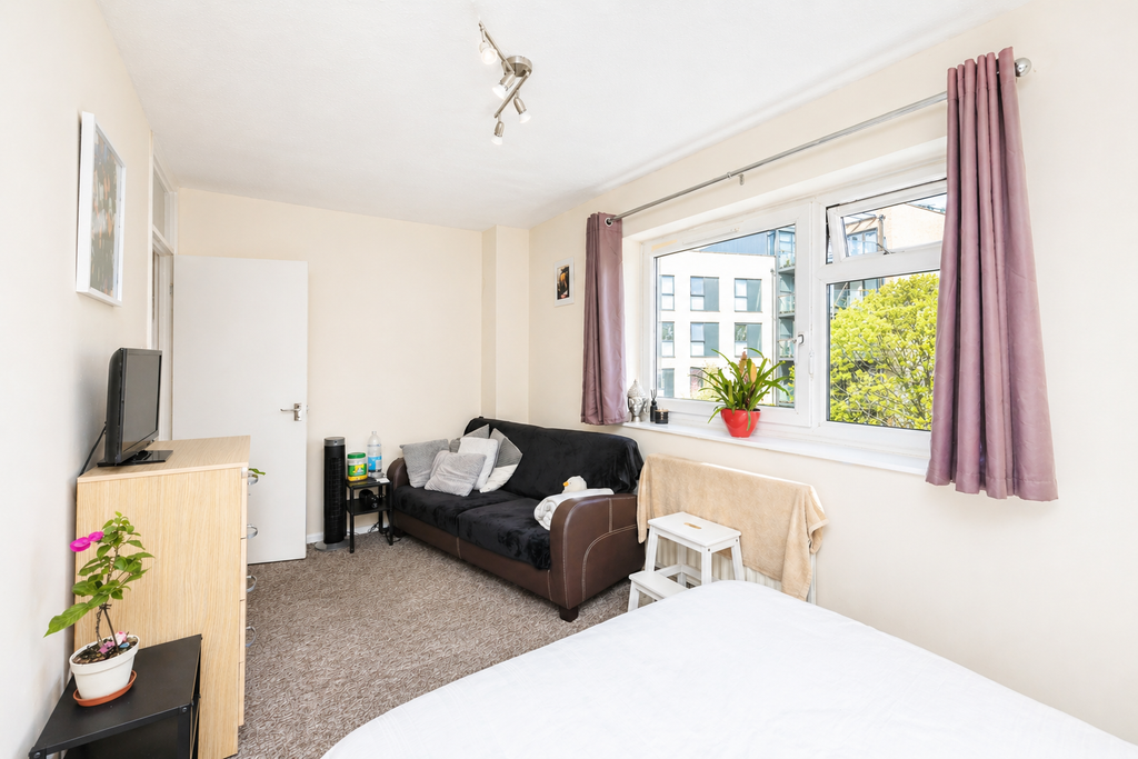 Property photo 3 of 15 5