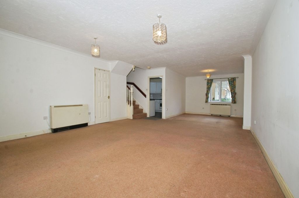 Property photo 3 of 17 Living/Dining Area