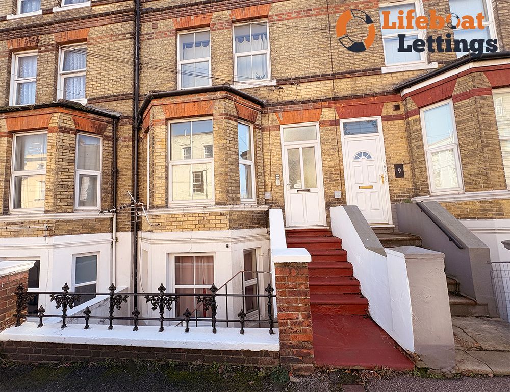 Property photo 1 of 6 Front View