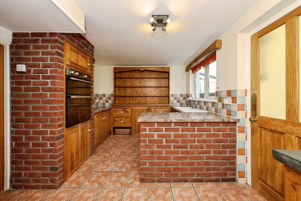 Property photo 2 of 22 Pbox-Img.Jpg