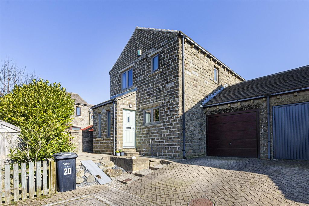 Property photo 1 of 46