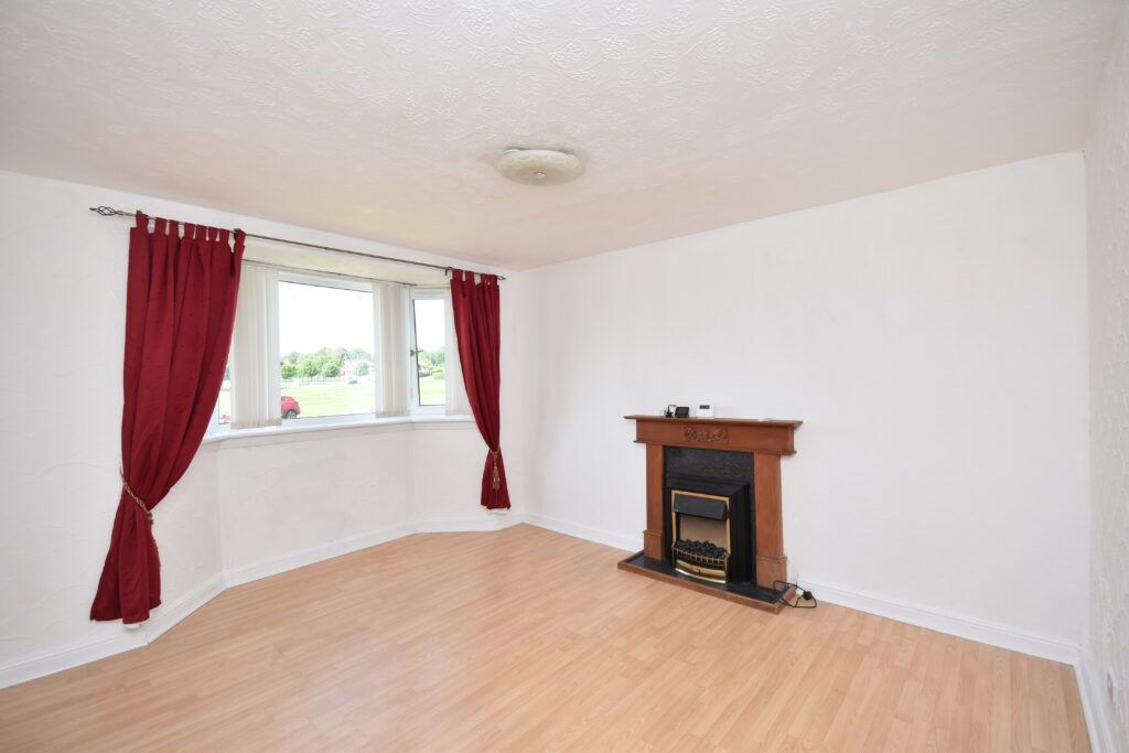 Property photo 3 of 32