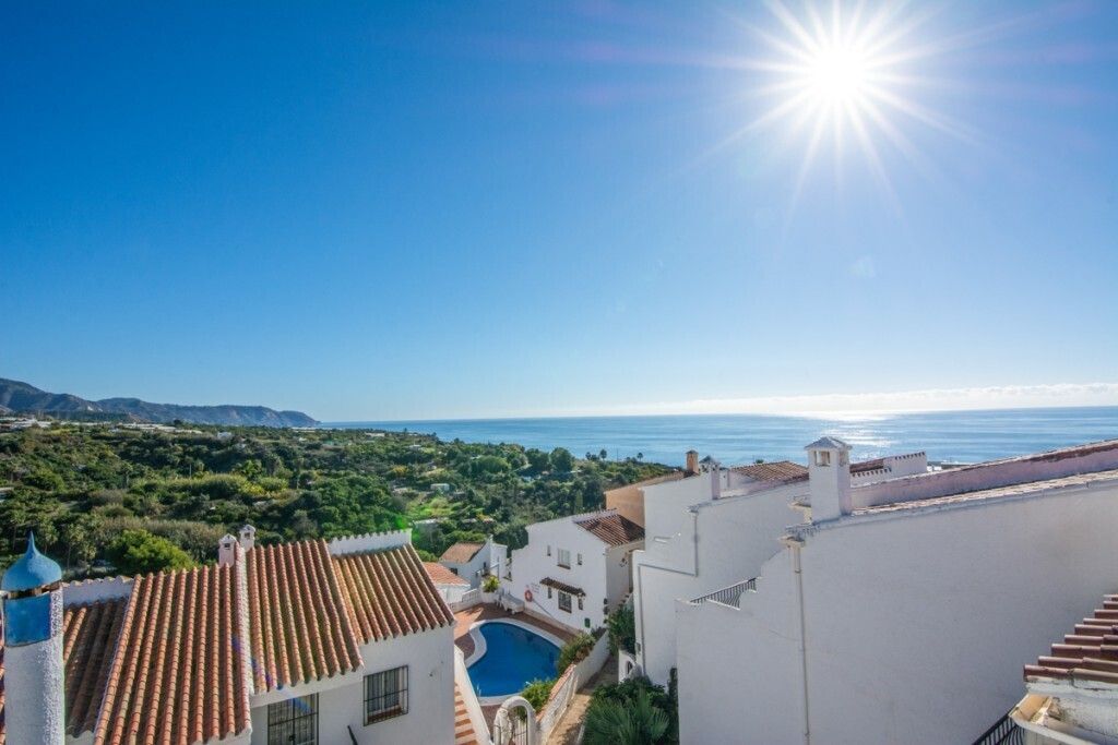 Property photo 1 of 10 Roof Terrace Sea View