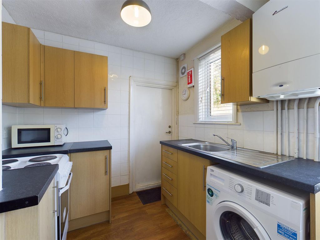 Property photo 3 of 11 Cam00771P1-Pr0108-Still09.Jpg