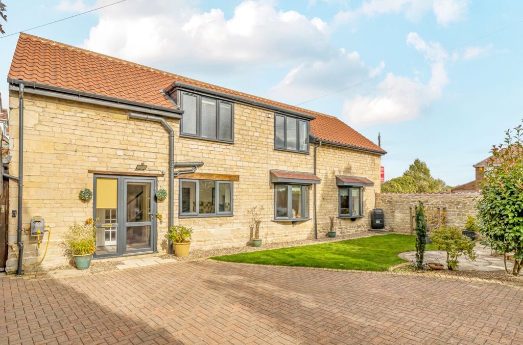 Property photo 1 of 23 1364054-22-68E53502A4941