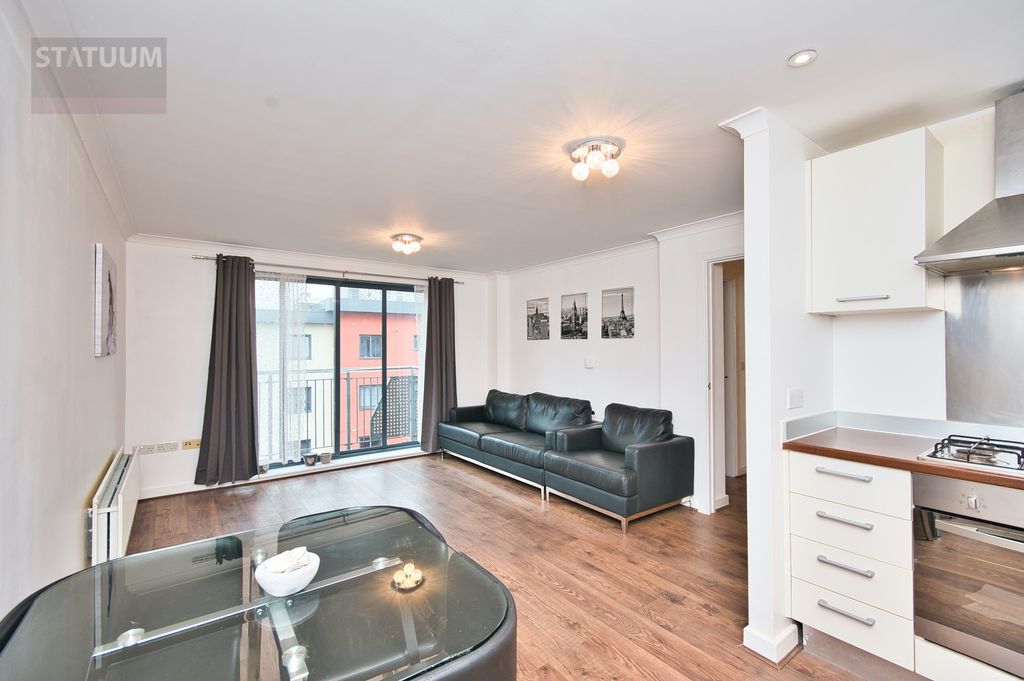 Property photo 2 of 11