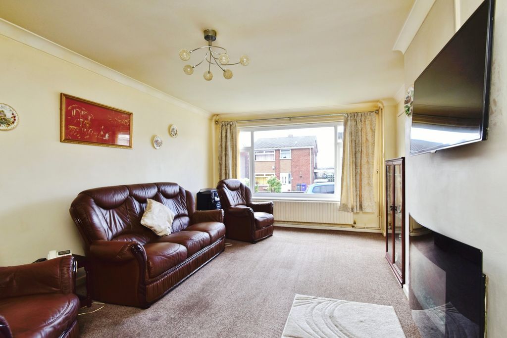 Property photo 3 of 16