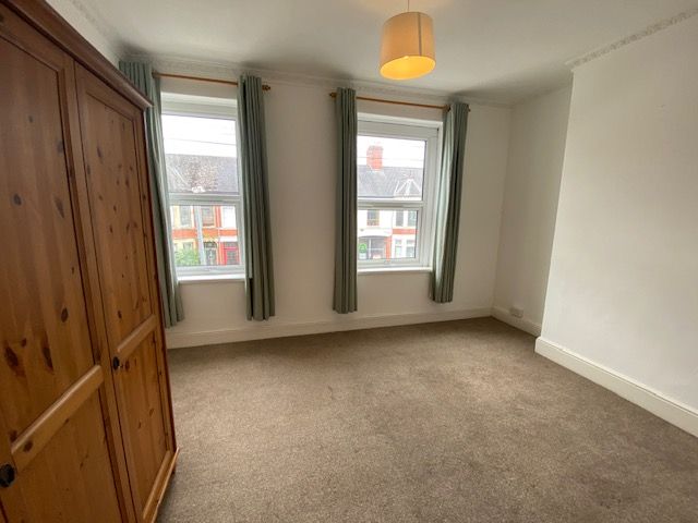 Property photo 3 of 11 Bedroom 1