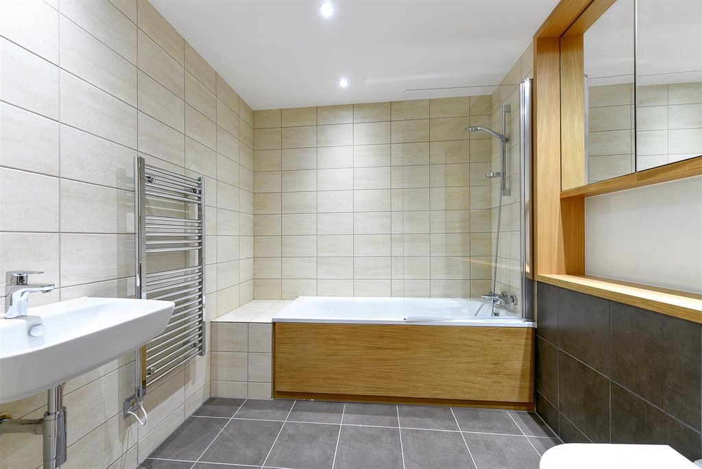 Property photo 3 of 4 Space Photos -4.Jpg