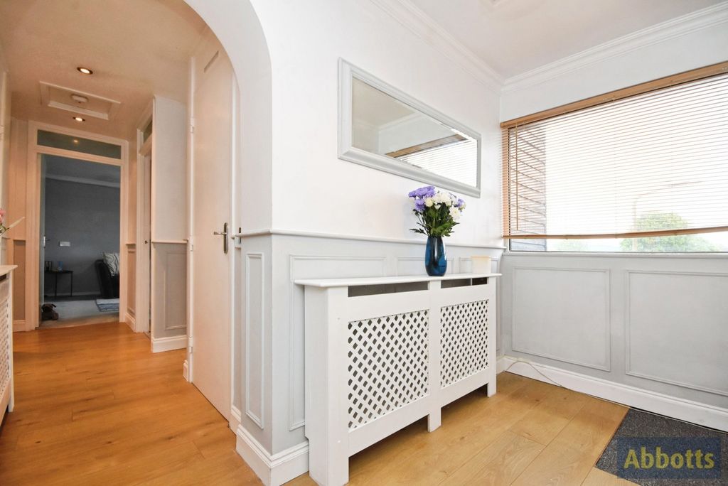 Property photo 2 of 18 Pbox-Img.Jpg