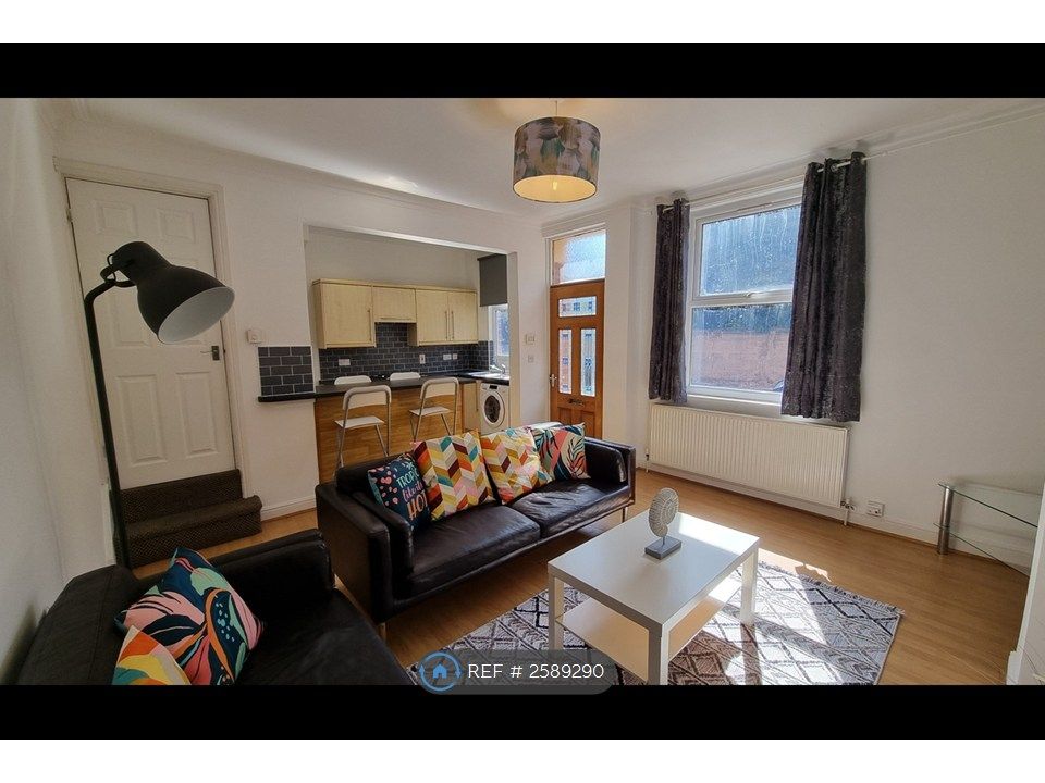 Property photo 2 of 19