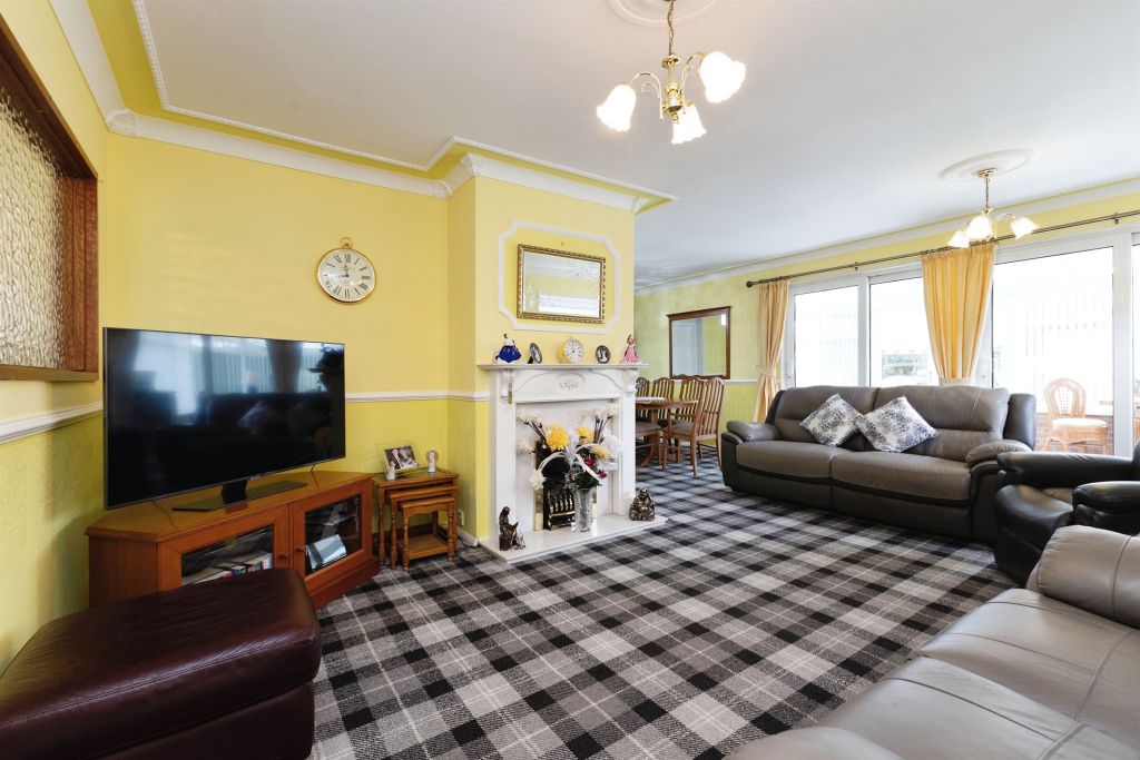 Property photo 2 of 19