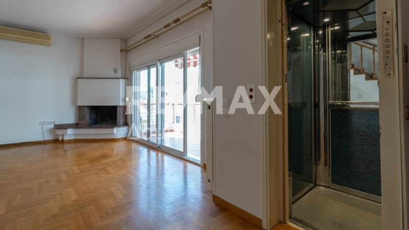 Property photo 2 of 48