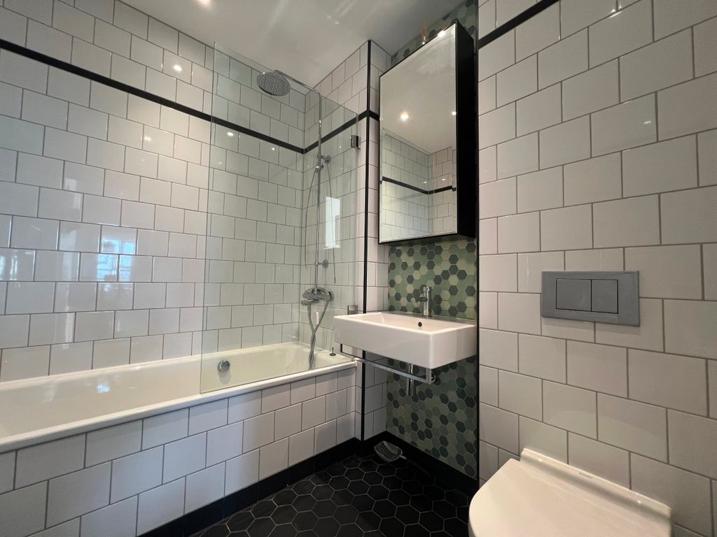 Property photo 3 of 3