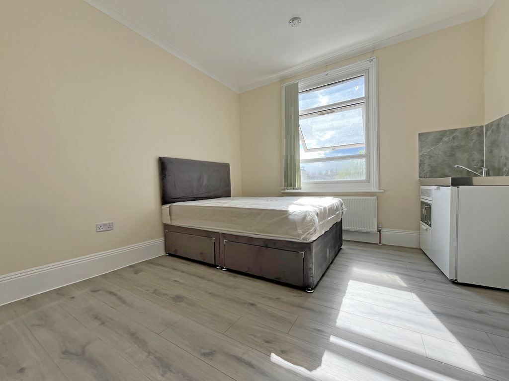 Property photo 2 of 9 Gallery
