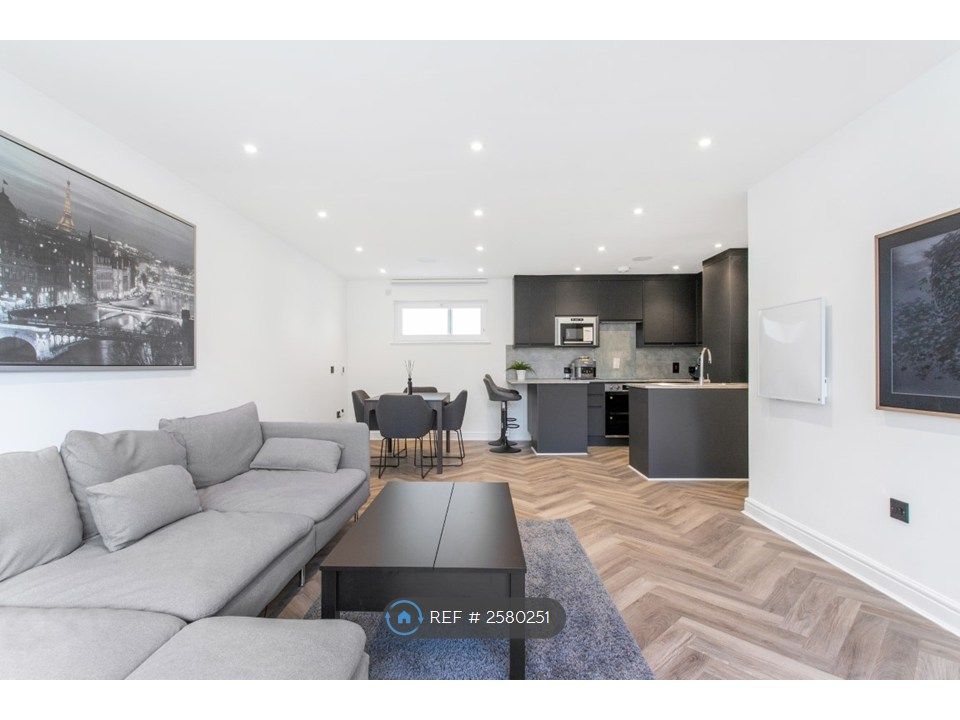 Property photo 2 of 12 Open Plan