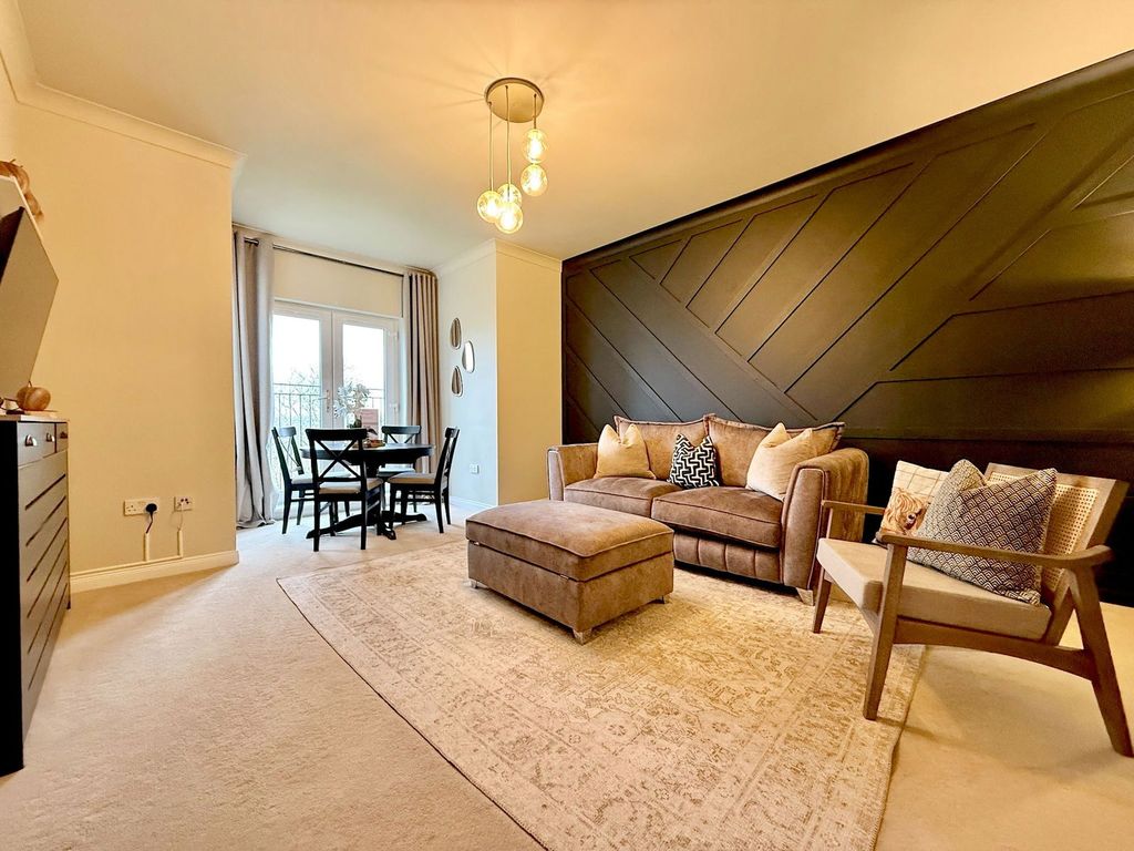 Property photo 3 of 19