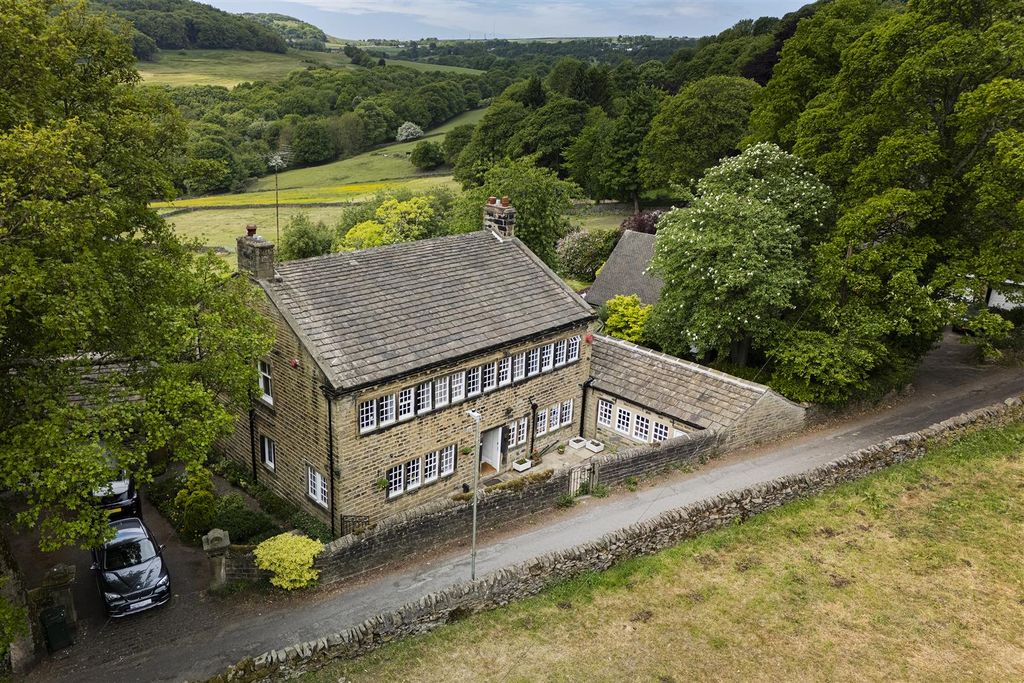 Property photo 1 of 74