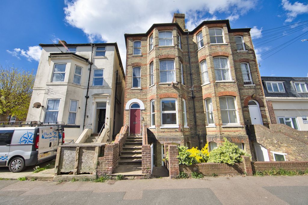 Property photo 1 of 10 Picture No. 50