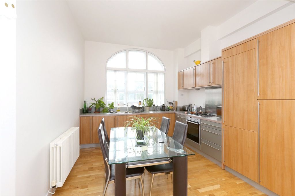 Property photo 3 of 12 Picture No. 23