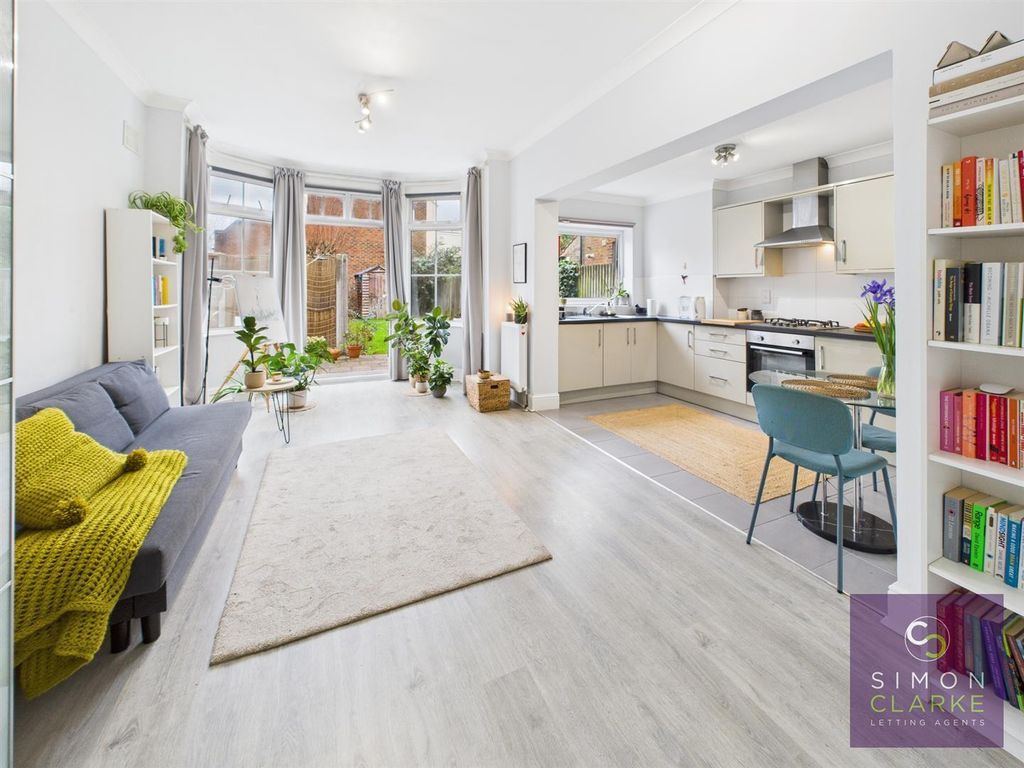 Property photo 1 of 10 Cam05425G0-Pr0093-Still004.Jpg