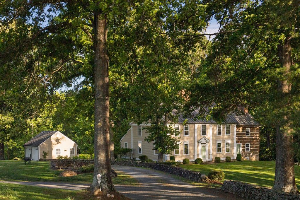 Property photo 2 of 45