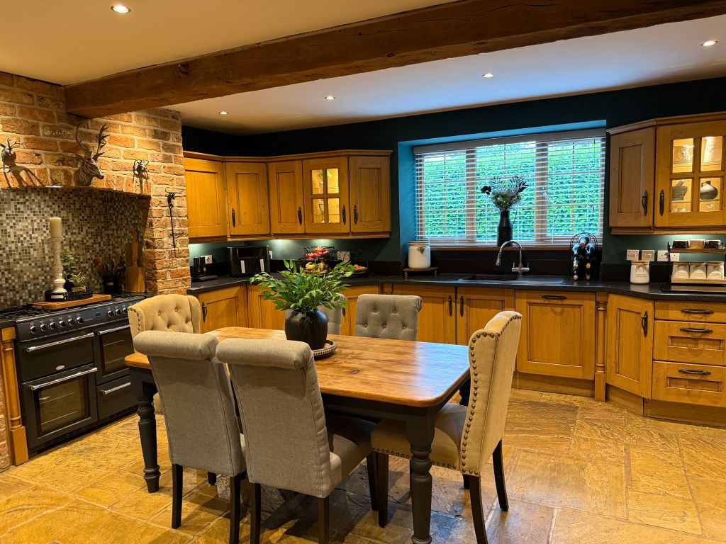Additional image 7 of 6 bed barn conversion for saleJaques Bank, Crowle, Scunthorpe DN17
