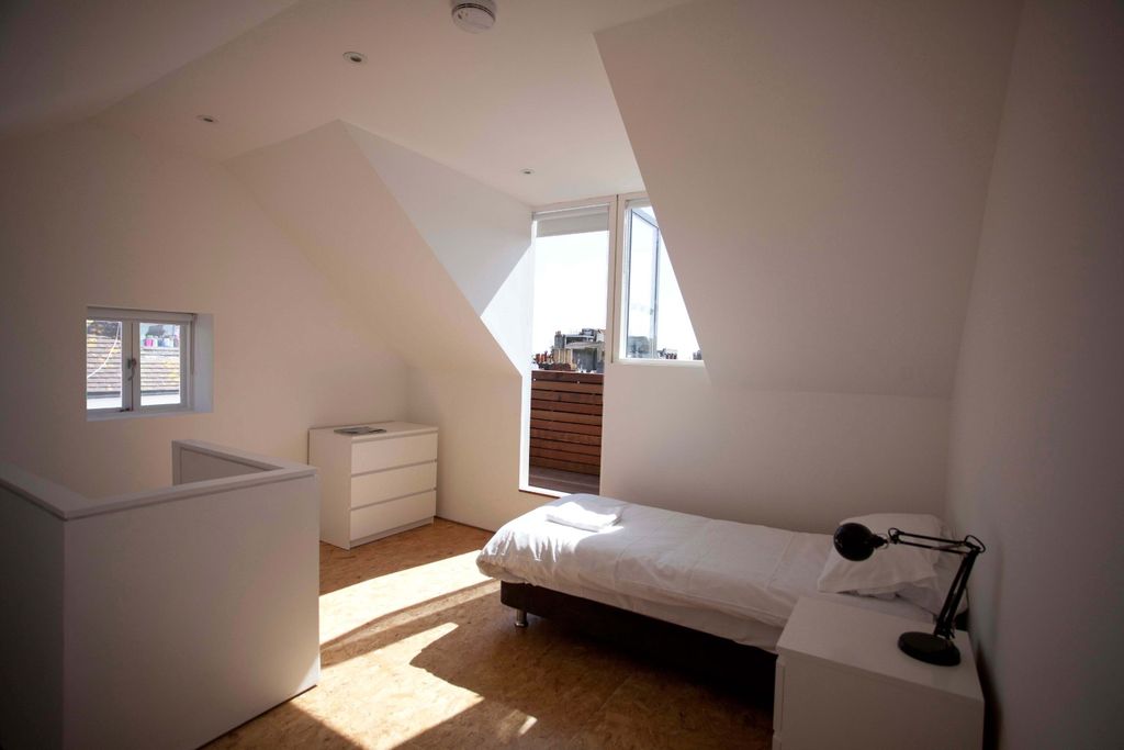 Property photo 3 of 11 4752532