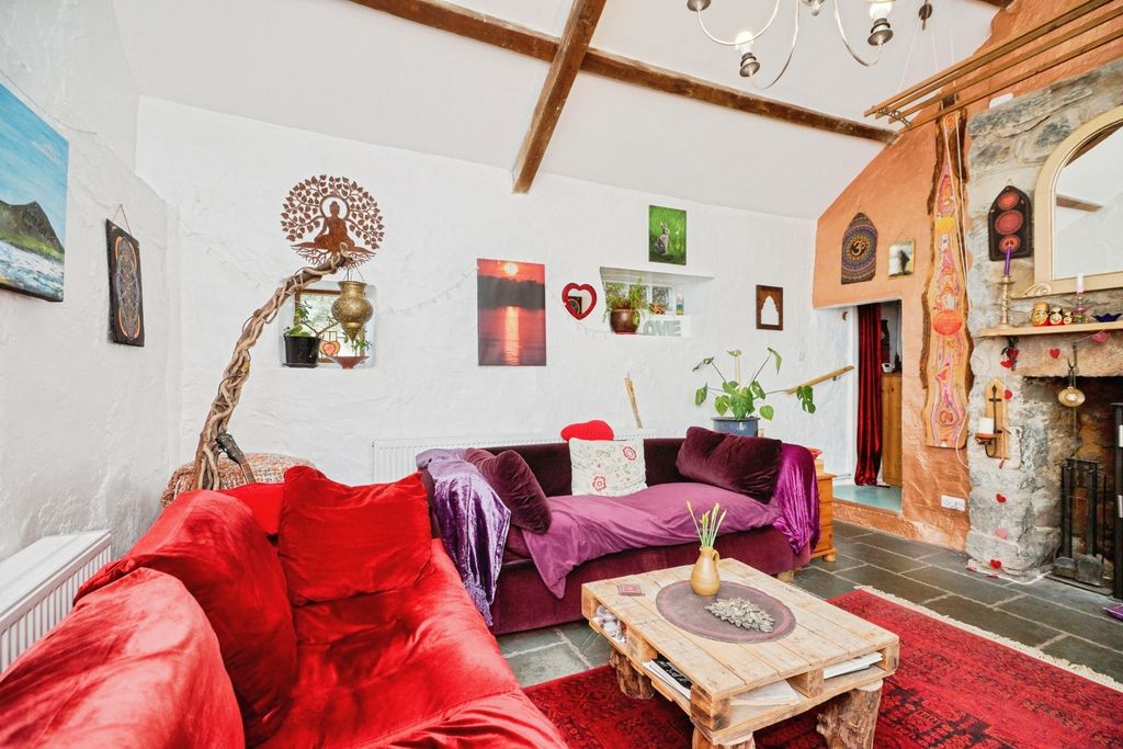 Property photo 3 of 22 Pbox-Img.Jpg