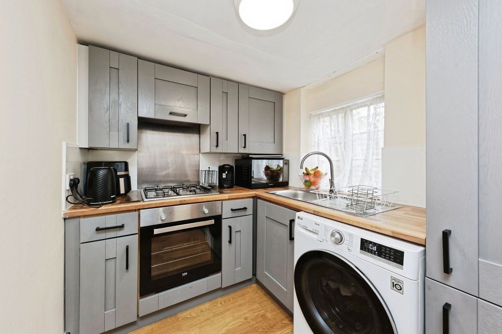 Property photo 3 of 14 Pbox-Img.Jpg