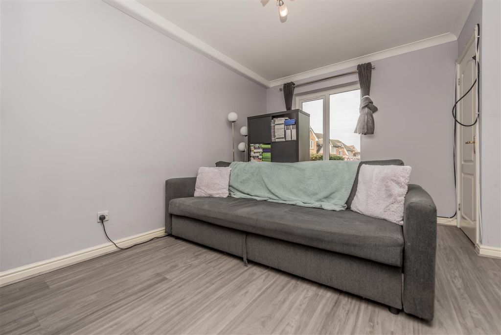 Property photo 2 of 16 Living Room: