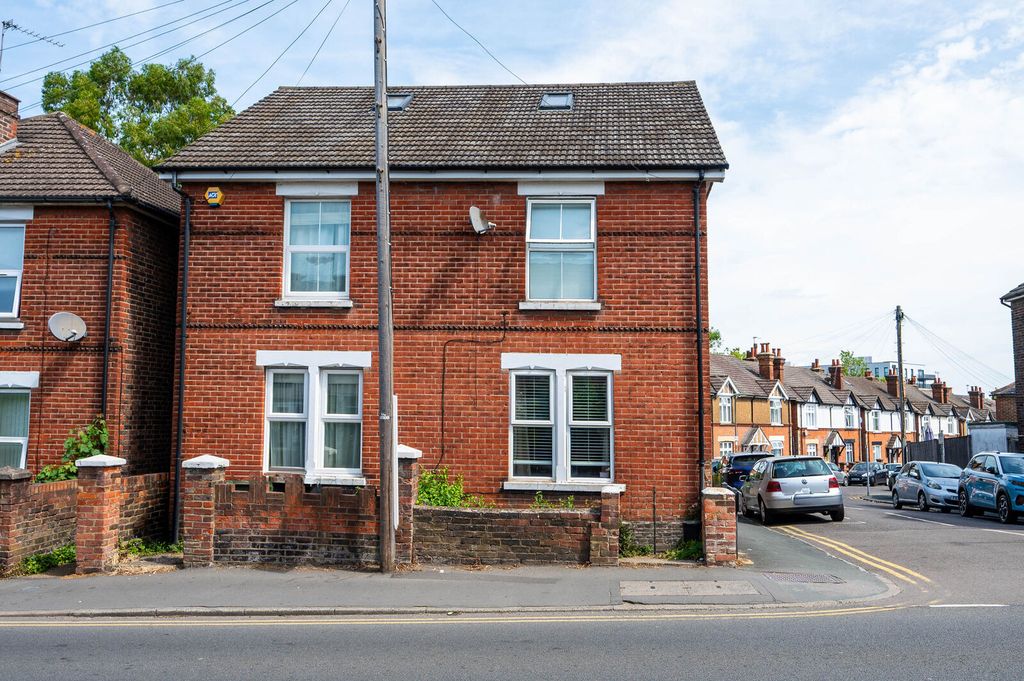 Property photo 1 of 18