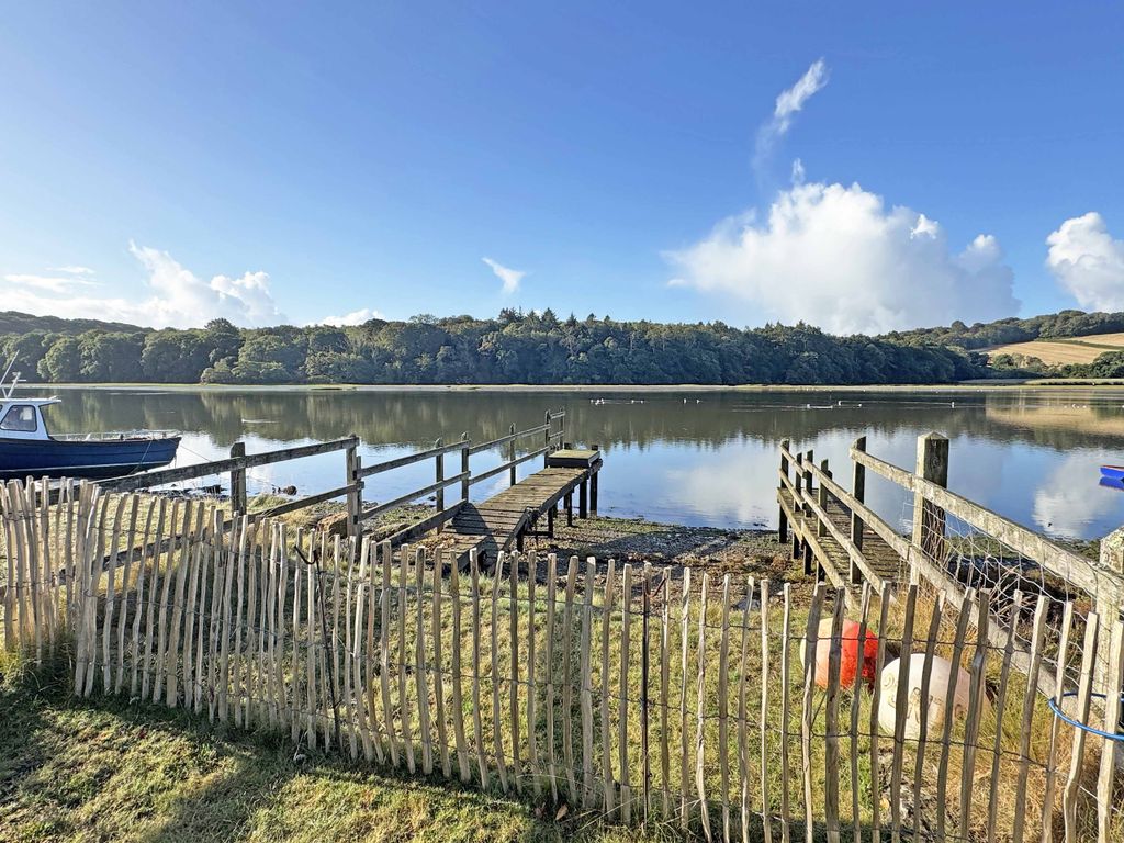 Property photo 3 of 24 Photo 3