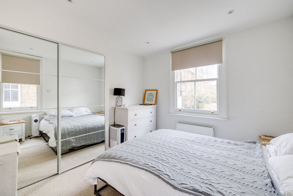 Property photo 3 of 6